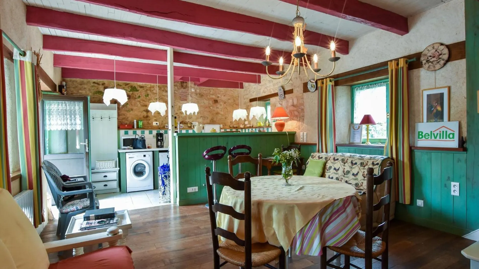 Cosy Holiday Home With Terrace Near Quimperle, Cleaning Included Querrien